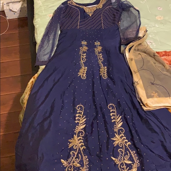 Dresses & Skirts - Dark Blue Long Dress Golden Eetailing Dresses & Skirts - Dark Blue Long Dress Golden Eetailing